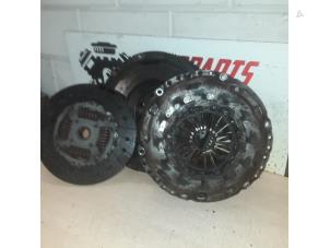 Gebruikte Vliegwiel dubbele massa Peugeot Boxer (U9) 2.2 HDi 100 Euro 4 Prijs € 175,00 Margeregeling aangeboden door EU Engines & Parts BV