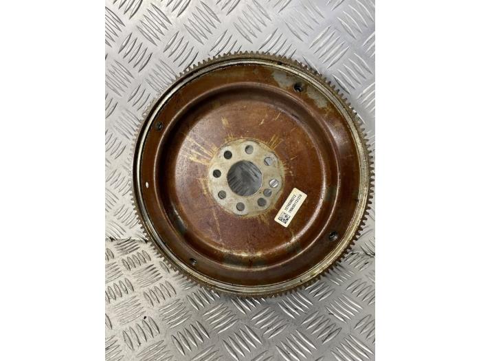 Gebruikte Starterkrans Mercedes C (W205) C-180 1.5 EQ Boost Prijs € 75,00 Margeregeling aangeboden door EU Engines & Parts BV