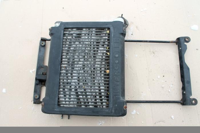 Gebruikte Intercooler Hyundai Santa Fe I 2.0 CRDi 16V 4x2 Prijs € 75,00 Margeregeling aangeboden door EU Engines & Parts BV