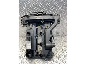 Gebruikte Kleppendeksel Ford Fiesta 6 (JA8) 1.0 EcoBoost 12V 100 Prijs € 45,00 Margeregeling aangeboden door EU Engines & Parts BV