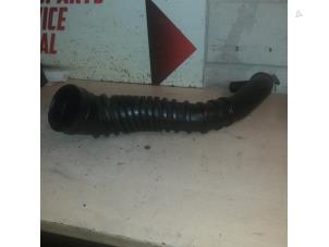 Gebruikte Turboslang Mercedes Vito (638.1/2) 2.3 110D Prijs € 30,00 Margeregeling aangeboden door EU Engines & Parts BV