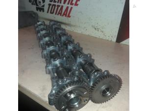 Gebruikte Nokkenashuis BMW 5 serie Touring (F11) 535d 24V Prijs € 275,00 Margeregeling aangeboden door EU Engines & Parts BV