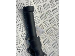 Gebruikte Waterpijp Ford Transit 2.2 TDCi 16V Prijs € 20,00 Margeregeling aangeboden door EU Engines & Parts BV