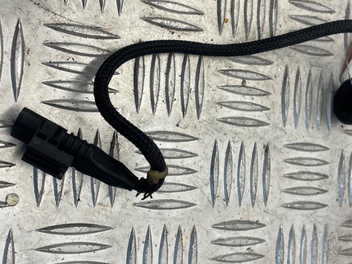 Pingelsensor van een Mercedes-Benz C (W204) 2.2 C-200 CDI 16V BlueEFFICIENCY 2010