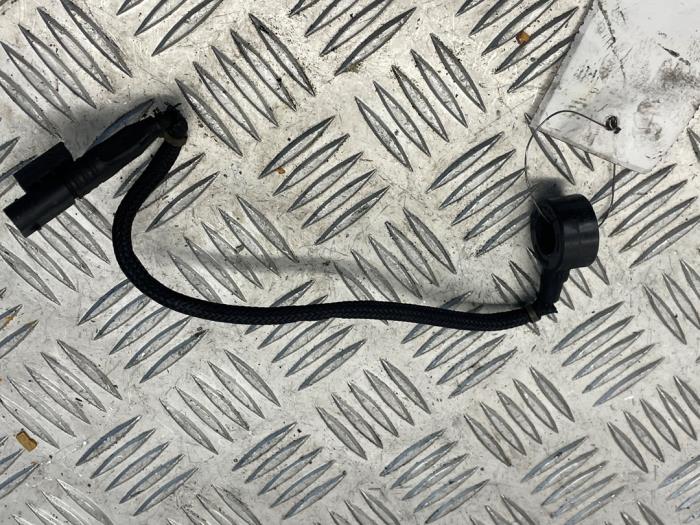 Pingelsensor van een Mercedes-Benz C (W204) 2.2 C-200 CDI 16V BlueEFFICIENCY 2010