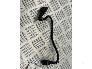 Gebruikte Pingelsensor Mercedes C (W204) 2.2 C-200 CDI 16V BlueEFFICIENCY Prijs € 15,00 Margeregeling aangeboden door EU Engines & Parts BV