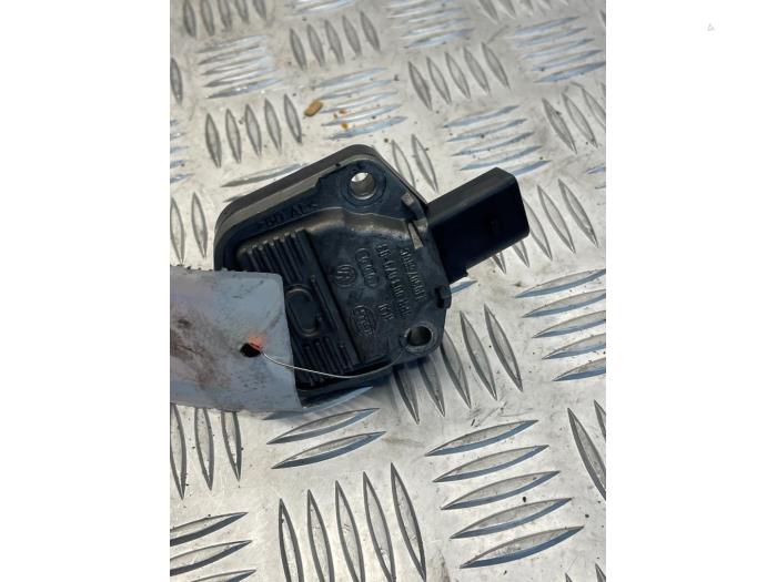 Gebruikte Oliepeil sensor Volkswagen Polo V (6R) 1.4 GTI 16V Prijs € 20,00 Margeregeling aangeboden door EU Engines & Parts BV