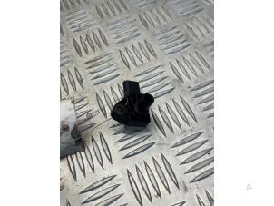 Gebruikte Sensor map (inlaatspruitstuk) Mercedes E (W213) E-300d 2.0 Turbo 16V Prijs € 25,00 Margeregeling aangeboden door EU Engines & Parts BV