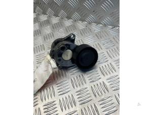 Gebruikte Spanrol Multiriem Mercedes Sprinter 3,5t (906.63) 316 CDI 16V Prijs € 25,00 Margeregeling aangeboden door EU Engines & Parts BV