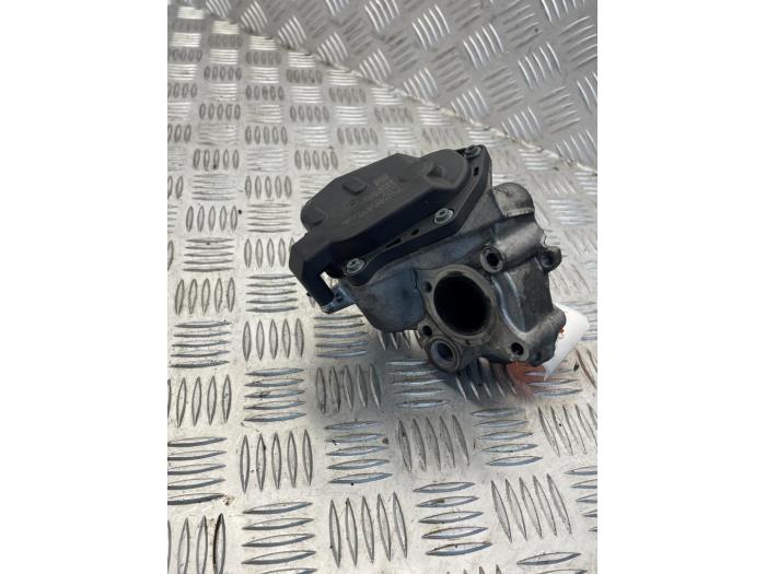 Gebruikte Gasklephuis Mercedes C Estate (S205) C-220 CDI 2.2 16V BlueTEC Prijs € 75,00 Margeregeling aangeboden door EU Engines & Parts BV