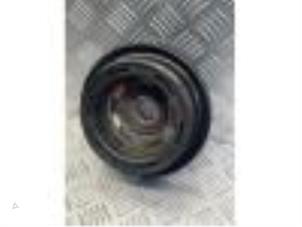 Gebruikte Poelie Krukas Mercedes E (VF211) 2.2 E-220 CDI 16V Prijs € 35,00 Margeregeling aangeboden door EU Engines & Parts BV