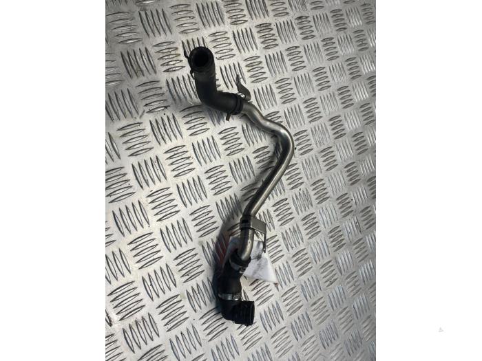 Gebruikte Intercooler Slang Mercedes E (W213) E-300d 2.0 Turbo 16V Prijs € 50,00 Margeregeling aangeboden door EU Engines & Parts BV