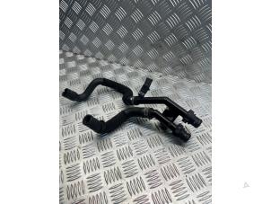 Gebruikte Waterpijp Landrover Range Rover IV (LG) 4.4 SDV8 32V Prijs € 30,00 Margeregeling aangeboden door EU Engines & Parts BV