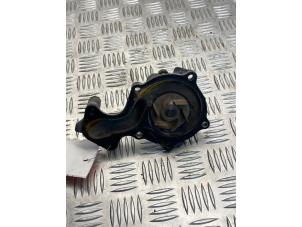 Gebruikte Waterpomp Ford Focus 3 1.0 Ti-VCT EcoBoost 12V 100 Prijs € 25,00 Margeregeling aangeboden door EU Engines & Parts BV