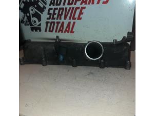 Gebruikte Inlaatspruitstuk Iveco New Daily IV Prijs € 125,00 Margeregeling aangeboden door EU Engines & Parts BV