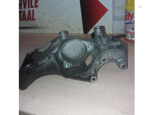 Gebruikte Dynamosteun onder Opel Insignia 2.0 CDTI 16V 130 Ecotec Prijs € 40,00 Margeregeling aangeboden door EU Engines & Parts BV