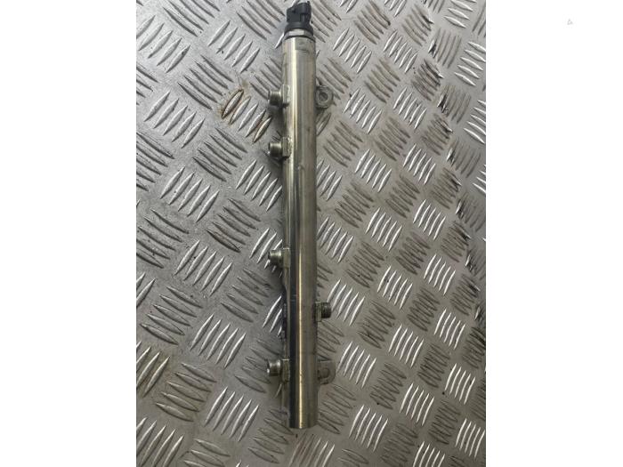 Gebruikte Injector brug Iveco New Daily VI 33S15, 35C15, 35S15 Prijs € 95,00 Margeregeling aangeboden door EU Engines & Parts BV