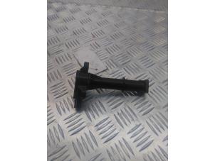 Gebruikte Olie niveau sensor Mercedes Sprinter 3,5t (906.63) 213 CDI 16V Prijs € 20,00 Margeregeling aangeboden door EU Engines & Parts BV