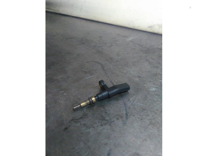 Gebruikte Temperatuursensor Motor Volkswagen Transporter/Caravelle T6 2.0 TDI 150 Prijs € 10,00 Margeregeling aangeboden door EU Engines & Parts BV