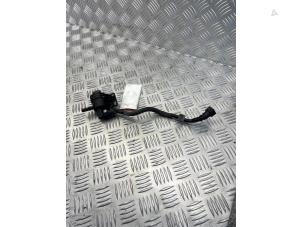 Gebruikte Diversen Ford Transit Custom 2.0 TDCi 16V Eco Blue 105 Prijs € 35,00 Margeregeling aangeboden door EU Engines & Parts BV