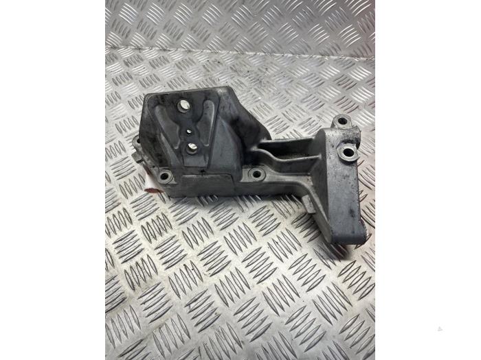 Gebruikte Motorrubber Iveco New Daily VI 33S13, 35C13, 35S13 Prijs € 50,00 Margeregeling aangeboden door EU Engines & Parts BV