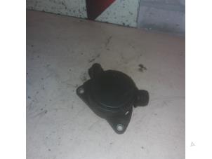 Gebruikte Carterventilatie Mercedes E (W211) 3.0 E-320 CDI 24V Prijs € 25,00 Margeregeling aangeboden door EU Engines & Parts BV