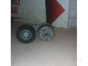 Gebruikte Spanrol Multiriem Ford Transit 2.0 TDCi 16V Eco Blue 105 Prijs € 25,00 Margeregeling aangeboden door EU Engines & Parts BV