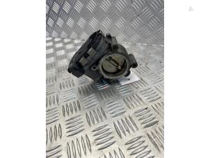 Gebruikte Gasklephuis Mercedes A (W169) 1.5 A-150 Prijs € 50,00 Margeregeling aangeboden door EU Engines & Parts BV