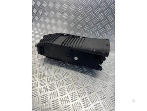 Gebruikte Luchtfilterhuis Mercedes C Estate (S204) 2.2 C-200 CDI 16V . Prijs € 35,00 Margeregeling aangeboden door EU Engines & Parts BV