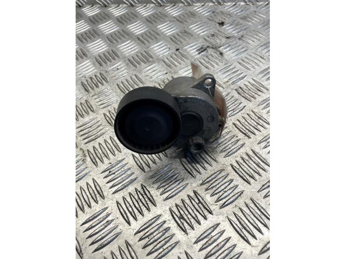 Gebruikte Spanrol Multiriem Mercedes C (W204) 2.2 C-220 CDI 16V BlueEFFICIENCY Prijs € 25,00 Margeregeling aangeboden door EU Engines & Parts BV