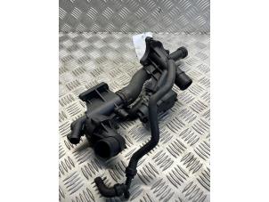 Gebruikte Thermostaathuis Opel Vivaro 1.6 CDTi BiTurbo 125 Euro 6 Prijs € 75,00 Margeregeling aangeboden door EU Engines & Parts BV