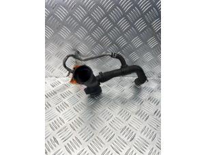 Gebruikte Waterpijp Mercedes C (W204) 1.8 C-180 CGI 16V Prijs € 50,00 Margeregeling aangeboden door EU Engines & Parts BV