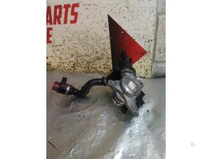 Gebruikte Carterventilatie Mercedes GLE (W166) 350d 3.0 V6 24V BlueTEC 4-Matic Prijs € 30,00 Margeregeling aangeboden door EU Engines & Parts BV