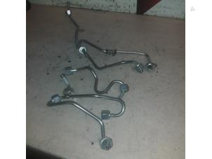 Gebruikte Dieselleiding Set Renault Master III (MA/MB/MC/MD/MH/MF/MG/MH) 2.3 dCi 150 16V Prijs € 45,00 Margeregeling aangeboden door EU Engines & Parts BV