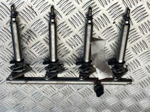 Gebruikte Injector brug Mercedes B (W246) 2.0 B-200 NGD 16V Prijs € 145,00 Margeregeling aangeboden door EU Engines & Parts BV