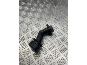 Gebruikte Olie vulpijp Iveco Daily 35.10-49.10 Prijs € 25,00 Margeregeling aangeboden door EU Engines & Parts BV