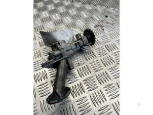 Gebruikte Oliepomp Renault Trafic New (JL) 1.9 dCi 82 16V Prijs € 50,00 Margeregeling aangeboden door EU Engines & Parts BV