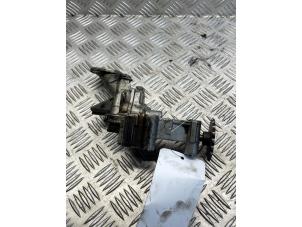 Gebruikte Oliepomp Opel Vivaro 1.9 DI Prijs € 50,00 Margeregeling aangeboden door EU Engines & Parts BV