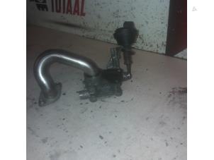 Gebruikte Wervelklep Mercedes ML III (166) 3.0 ML-350 BlueTEC V6 24V 4-Matic Prijs € 50,00 Margeregeling aangeboden door EU Engines & Parts BV