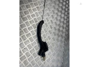 Gebruikte Olie Peilstok Opel Movano 2.3 CDTi 16V FWD Prijs € 15,00 Margeregeling aangeboden door EU Engines & Parts BV