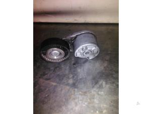 Gebruikte Spanner multiriem Ford Fiesta 6 (JA8) 1.0 EcoBoost 12V 125 Prijs € 25,00 Margeregeling aangeboden door EU Engines & Parts BV