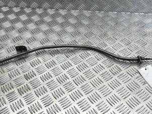 Gebruikte Olie Peilstok Mercedes E (W212) E-250 CDI 16V BlueEfficiency Prijs € 15,00 Margeregeling aangeboden door EU Engines & Parts BV