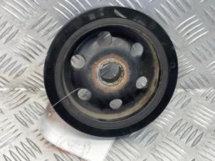 Gebruikte Krukas Poelie Mercedes B (W246) 1.6 B-180 BlueEFFICIENCY Turbo 16V Prijs € 40,00 Margeregeling aangeboden door EU Engines & Parts BV