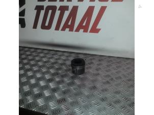 Gebruikte Zuiger BMW 5 serie (G30) 520d 2.0 TwinPower Turbo 16V Prijs € 25,00 Margeregeling aangeboden door EU Engines & Parts BV