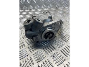 Gebruikte Servopomp Iveco New Daily IV 35C18V, 35C18V/P, 35S18V, 35S18V/P Prijs € 75,00 Margeregeling aangeboden door EU Engines & Parts BV