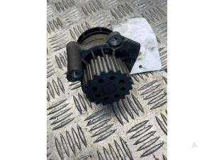 Gebruikte Waterpomp Volkswagen Golf VI (5K1) 1.9 TDI Prijs € 30,00 Margeregeling aangeboden door EU Engines & Parts BV