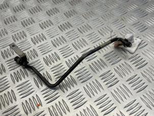 Gebruikte Brandstofleiding Mercedes E (W212) E-200 CDI 16V BlueEfficiency,BlueTEC Prijs € 15,00 Margeregeling aangeboden door EU Engines & Parts BV