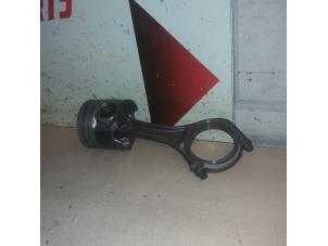 Gebruikte Zuiger Audi Q7 (4LB) 3.0 TDI V6 24V Prijs € 125,00 Margeregeling aangeboden door EU Engines & Parts BV