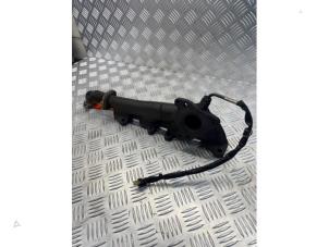 Gebruikte Uitlaatspruitstuk Mercedes CLA Shooting Brake (117.9) 1.6 CLA-180 16V Prijs € 50,00 Margeregeling aangeboden door EU Engines & Parts BV