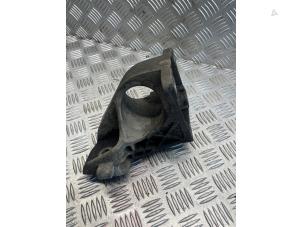 Gebruikte Motorsteun Landrover Range Rover IV (LG) 4.4 SDV8 32V Prijs € 35,00 Margeregeling aangeboden door EU Engines & Parts BV